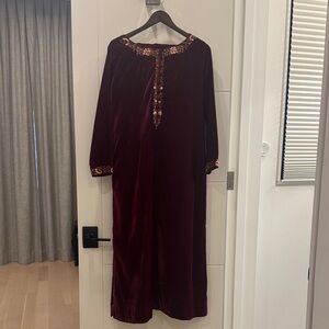 Embroidered Velvet Long Sleeve Dress - Burgundy